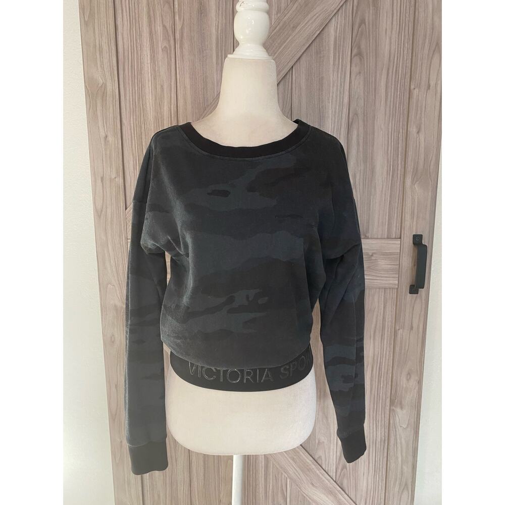 Victoria secret sport cropped size small, long sleeve sweatshirt